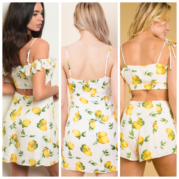 🆕Lemon print dress w/detail top part - Picture 4 of 6